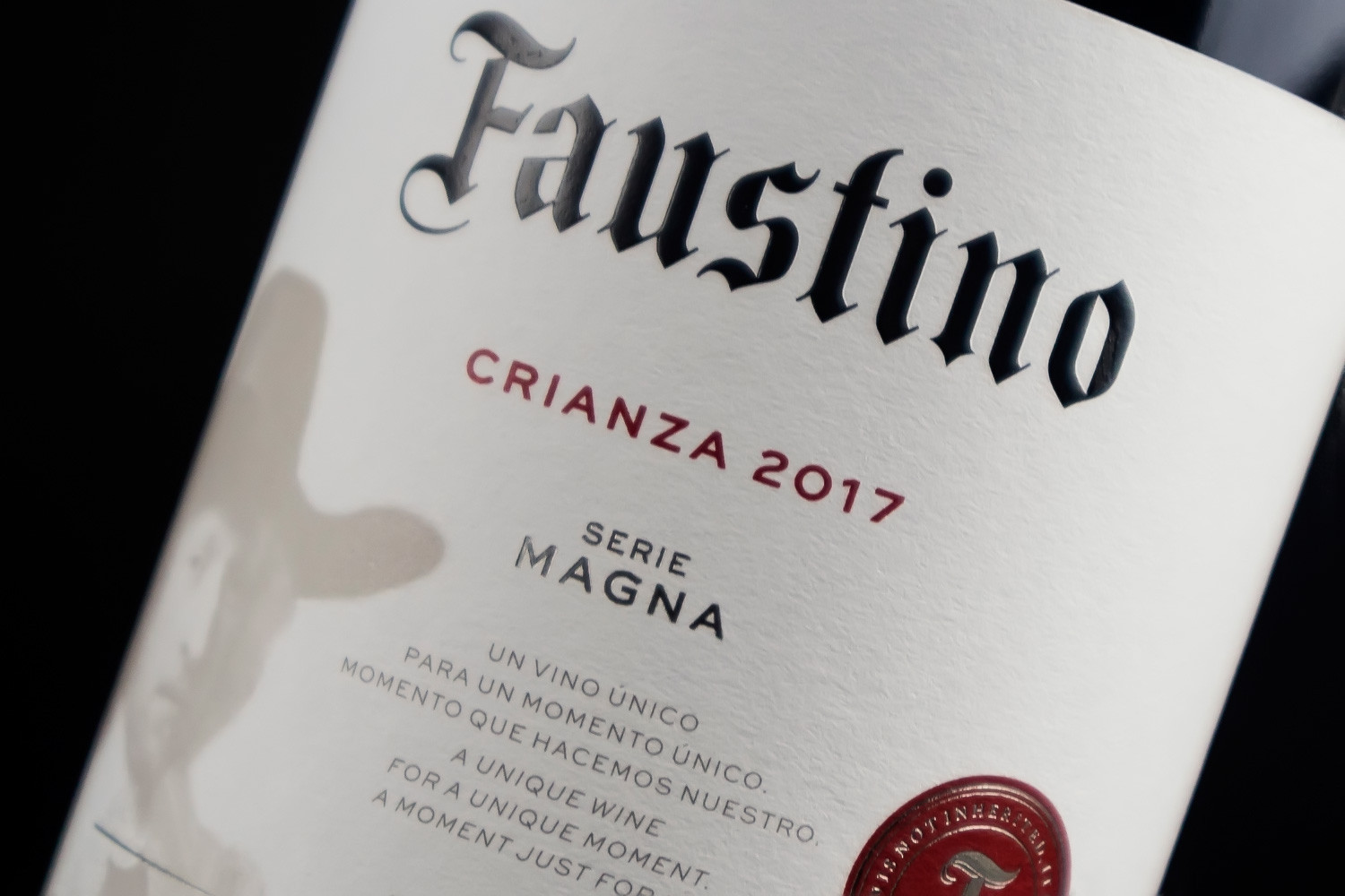 Botella de Faustino Crianza Serie Magna
